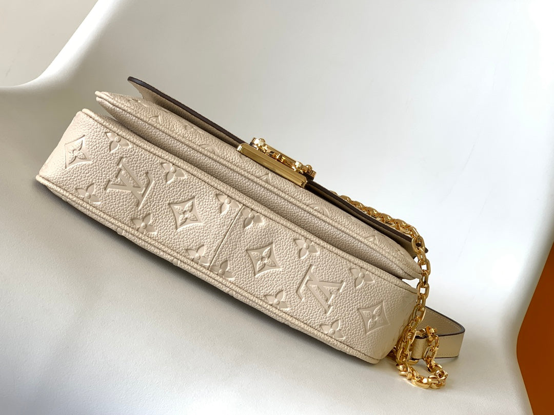 LV crossbody Metis