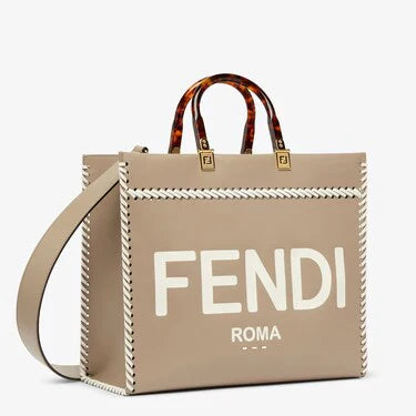 FENDI SUNSHINE MEDIUM SHOPPER IN PELLE TORTORA CON INFILATURE A CONTRASTO