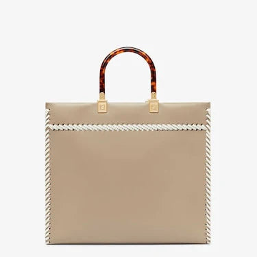 FENDI SUNSHINE MEDIUM SHOPPER IN PELLE TORTORA CON INFILATURE A CONTRASTO