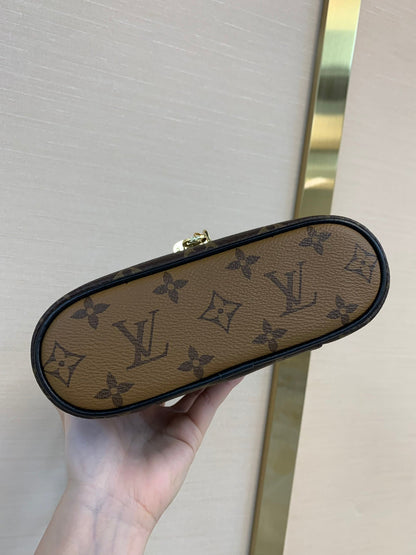 Louis vuitton Vanity monogram